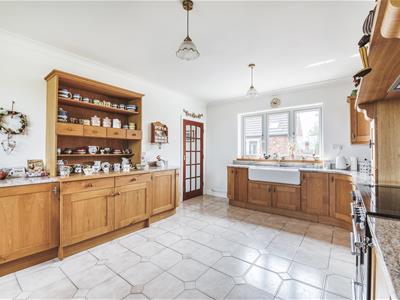 Beautiful Bespoke Fitted Kitchen